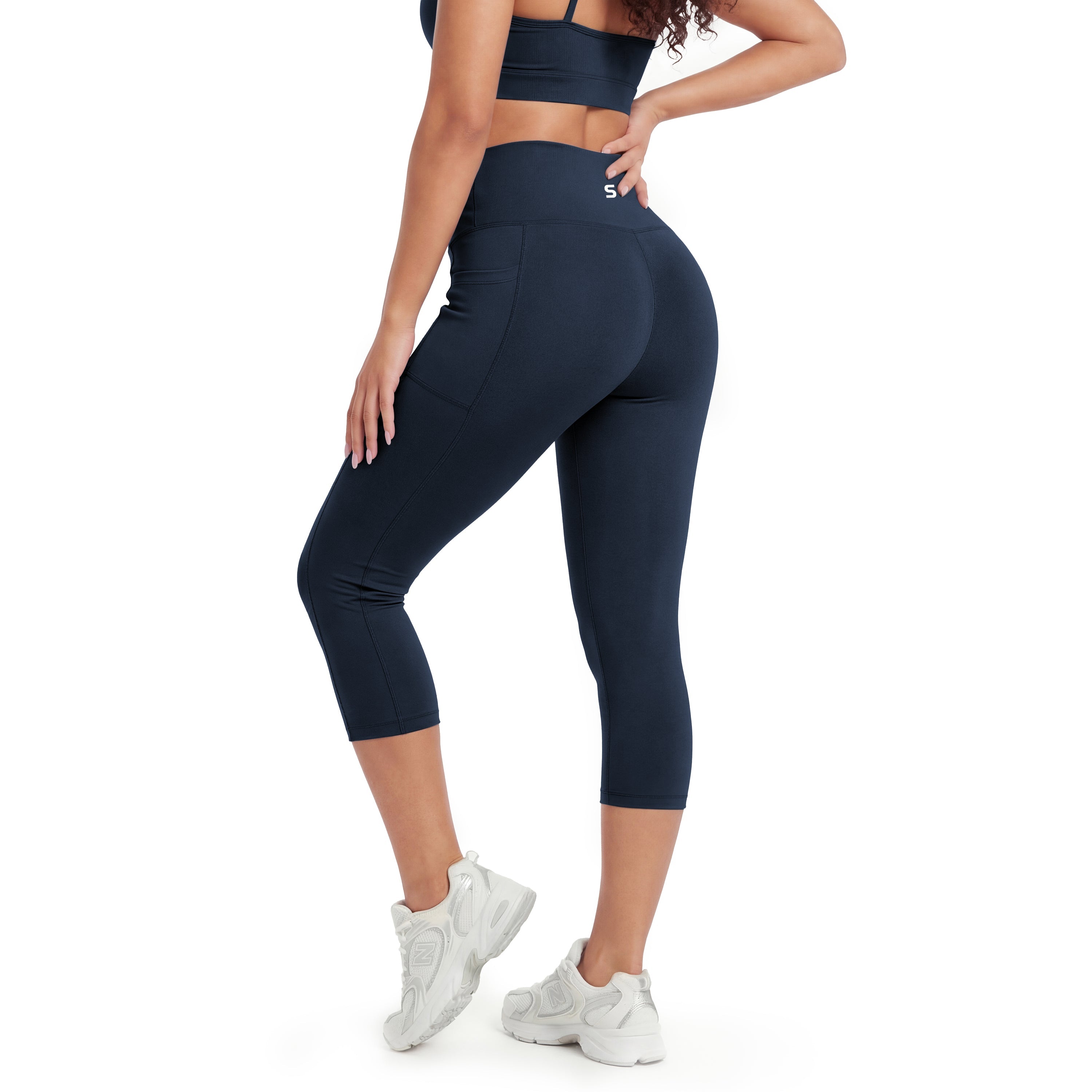 Aveli Butt-Lifting Tummy Control Pocket Capris